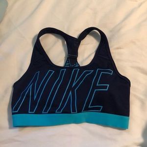 Sports bra